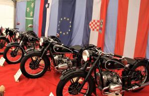 OLj   Razstava starodobnikov tokrat firme BMW   F Jože Miklavc  IMG_8031 (3)